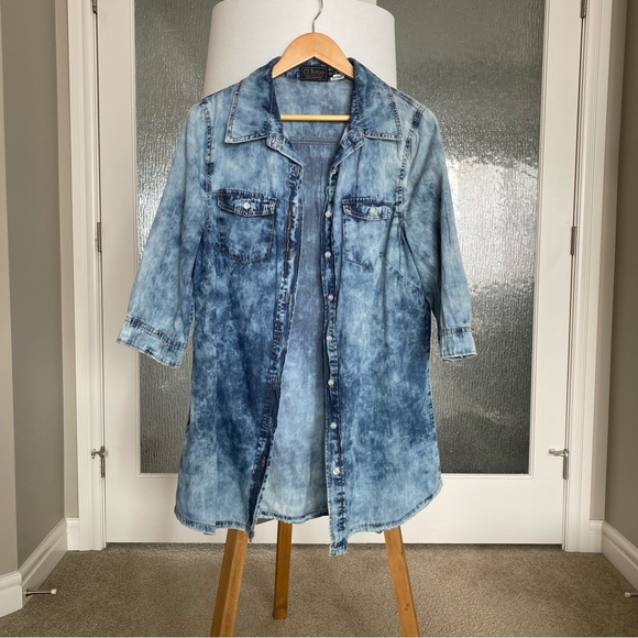Ci Sono. NWOT. Denim Tunic Length Button Up Shirt. 1X - Picture 1 of 4